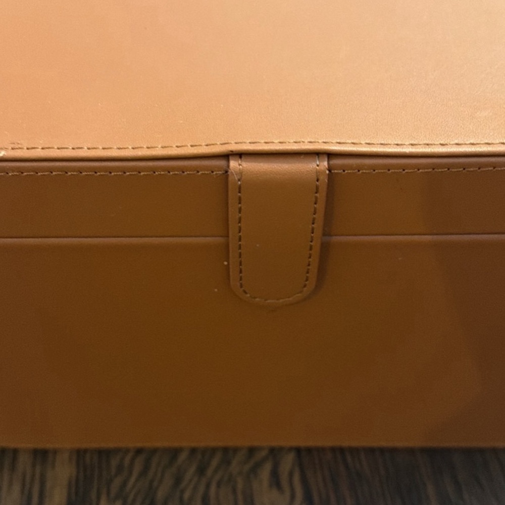 DYSON Airwrap Storage Case Hard Exterior With Magnet Snap Brown Like New - Picture 6 of 10